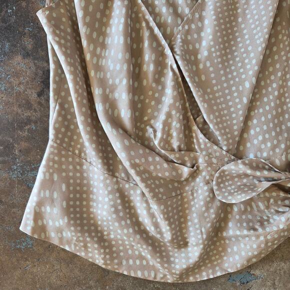 Lafayette 148 Silk Wrap Top Size 12P Petite Polka Dot Side Tie Beige White - Picture 3 of 8